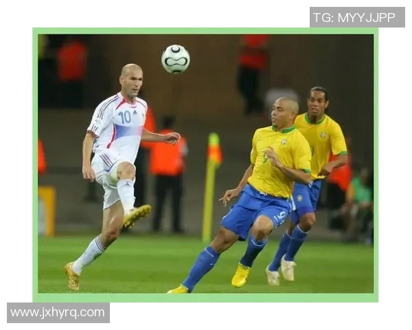 历史上拥有最多足球巨星的球队盘点及其辉煌成就分析